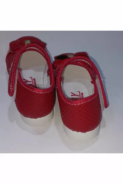 Ballerines rouges quotidiennes à bandes