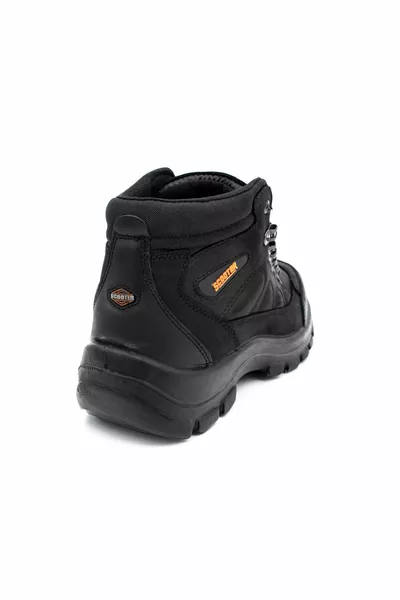 ماء مجنون جلد الأحذية السوداء