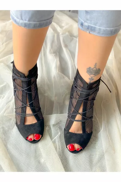 ZWARTE SUÈDE ZOMERLAARZEN MET VETERS EN VETERS 5 CM HAKKEN