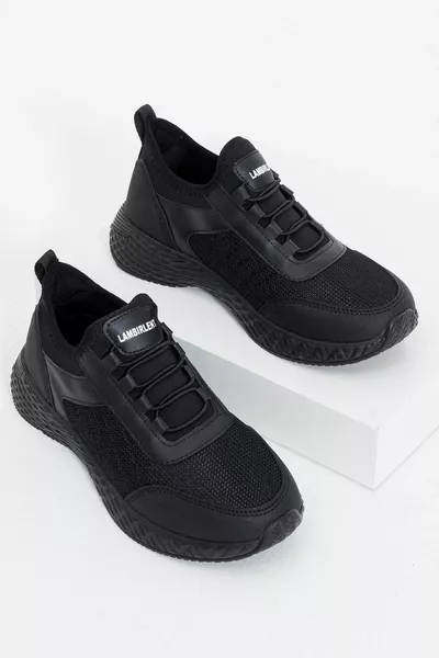 أحذية رياضية نسائية