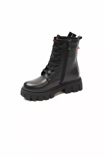 أحذية جلد طبيعي سوداء للبنات 