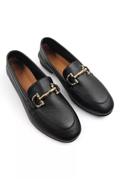 أسود لؤلؤي جلد طبيعي أحذية نسائية متسكعة