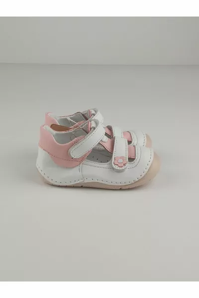 جلد طبيعي التشريحي الوحيد الأزهار الصيف الخطوة الأولى أحذية طفلة