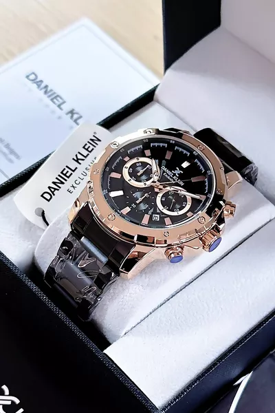 Exclusive Men's Wristwatch 3 Atm Waterproof Black Color Steel Strap Bracelet 