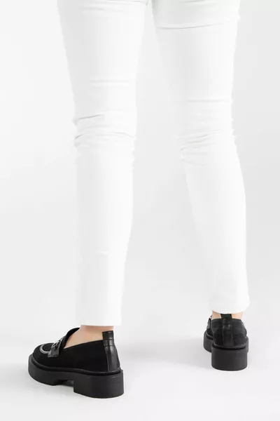 حذاء نسائي محبوك لوفر   مليار Ayk 