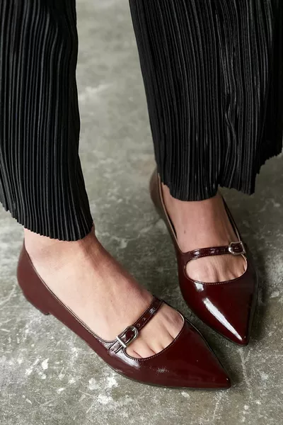 Dames Bourgondische Later Leren Ballerina's 2cm Korte Lage Hakken Dagelijks Gebruik Casual Schoenen Met Bandjes