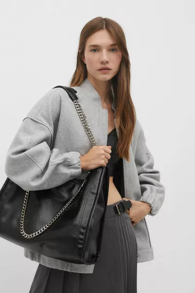 حقيبة حمل من الجلد الصناعي مع سلسلة