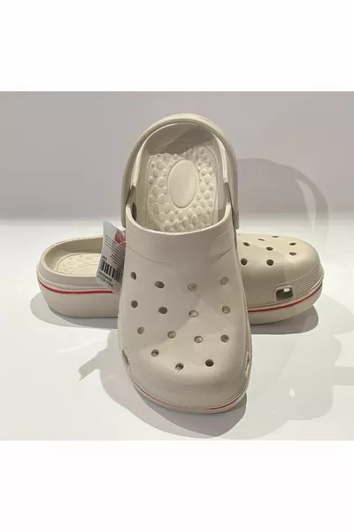 БЕЖОВ УНИСЕКС МЕКА ПЛАСТМАСОВА ЗАТВОРЕНА ПРЕДНА СКОБА ЛЕКАР МЕДИЦИНСКА СЕСТРА РАБОТА ОБЩЕЖИТИЕ УЧИЛИЩЕ ДОМ И УЛИЦА ЧЕХЛИ