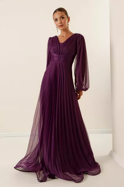 Robe longue plissée en tulle à manches en V à col en V devant