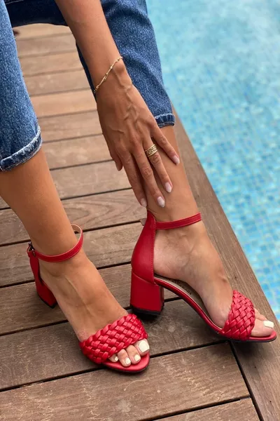 Women's Red Single Band Thin Knit Ankle Heels