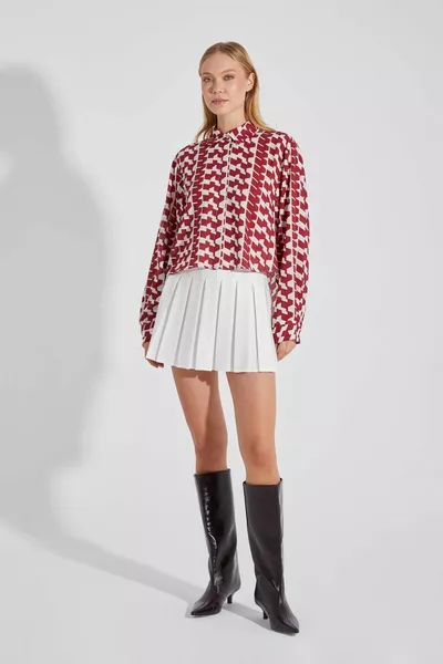 Плиссированная мини юбка сзади на талии на эластичной молнии белого цвета