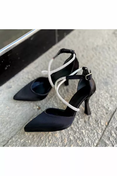 حذاء أسود ستان 9 سم بكعب كروس