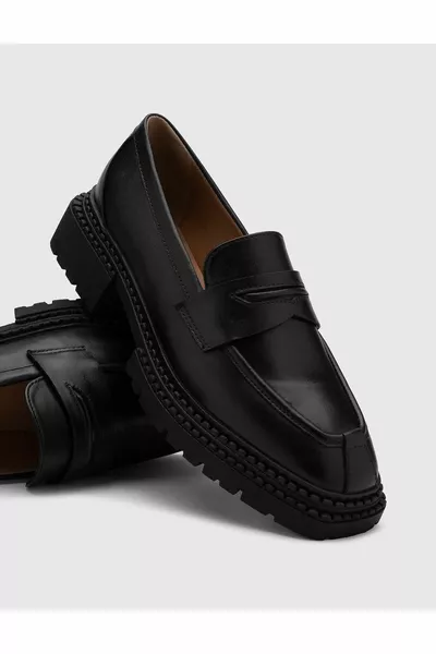 Solvig جلد طبيعي المرأة أحذية المتسكع الأسود