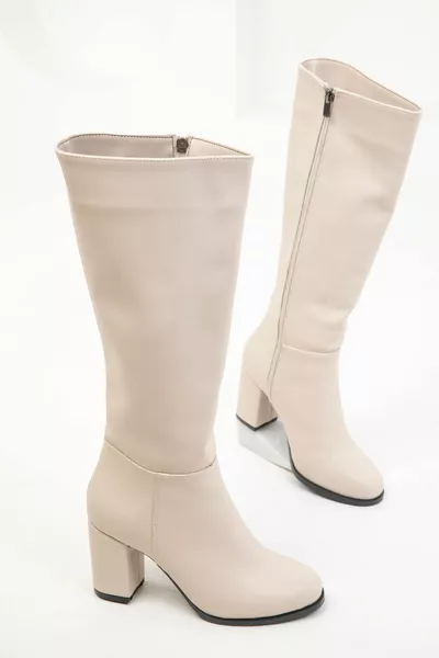 حذاء نسائي بيج 