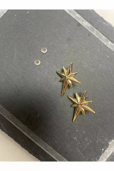 Gizar Aks. North Star Earrings