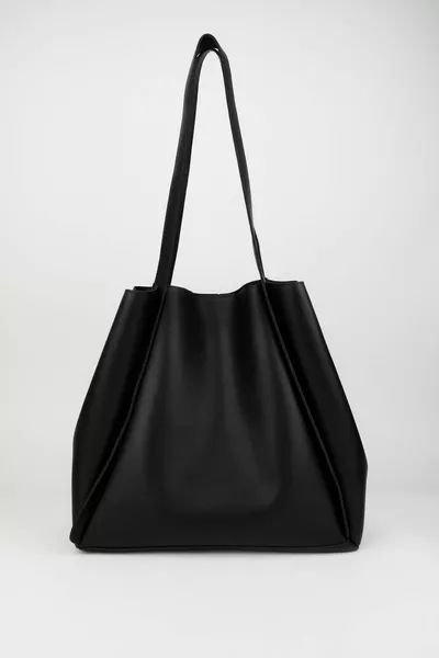 نسائي الجراء السوداء طوي من جلد الغزال داخل حقيبة المتسوق المتضخم من الجلد الناعم