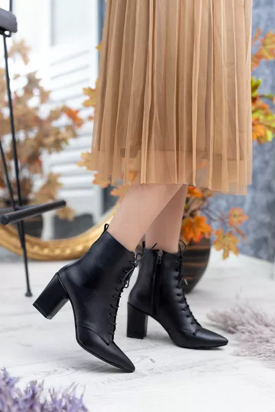 إليز أسود إصبع قدم مدبب (7 سم) حذاء نسائي غير رسمي بأربطة بكعب عال