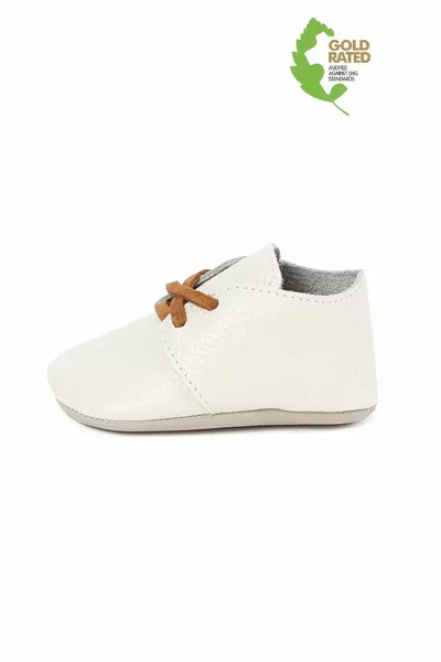 جلد طبيعي كريم الدانتيل متابعة الجوارب الطفل