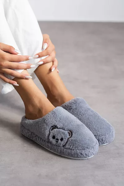 New Season Women's House Slippers Plush Slippers Dowry and Bundle Slippers Does Not Make Noise Thick Sole