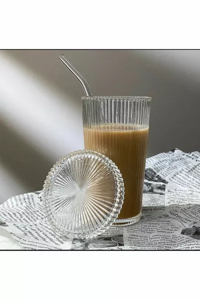  ml Heat Resistant Origami Pattern Glass with Lid and Straw Milkshake Glass 1 Piece