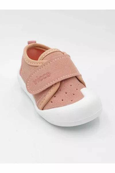 حذاء رياضي من الدرجة الأولى مع أحزمة لتقويم العظام