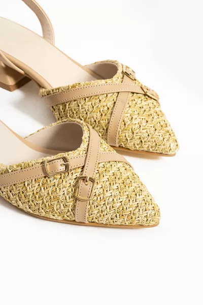 كعب ملون بنقشة القش للسيدات (طول الكعب 3 سم)