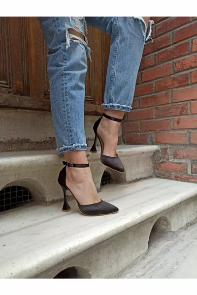 أسود الساتان سم الشمبانيا كعب سوار المرأة الكعب