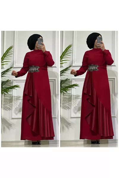 Abito a balze bordeaux in vita