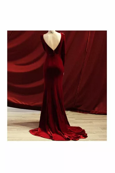 Robe longue en velours avec décolleté dans le dos