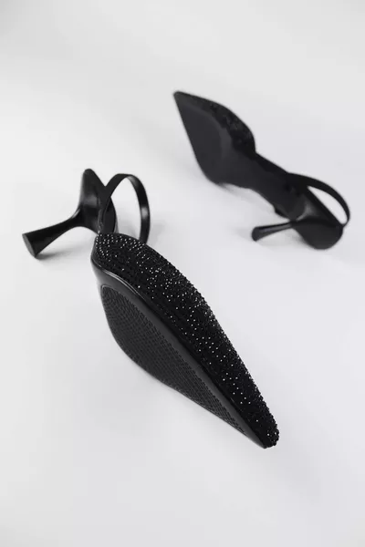 Damen Abendkleid aus schwarzem Stein und Stoff mit Stiletto-Heels