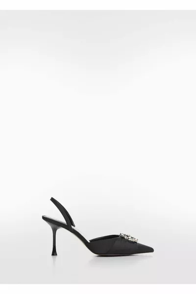 كعب مرصع بالجواهر