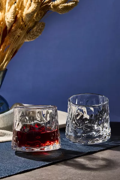 Набор из 2 прозрачных стаканов с вращающейся подставкой для виски и напитков Greta, японский стиль, мл