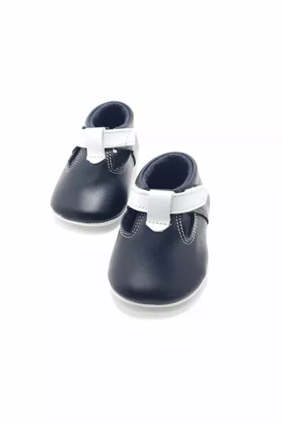 Черно-белые детские пинетки First Step