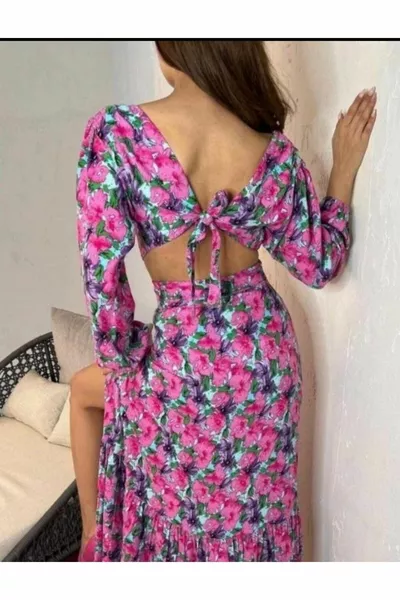 Langärmeliges Viskosekleid mit Schnallendetail und Schnürung hinten