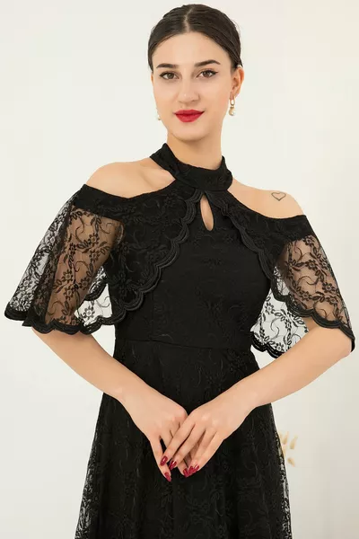 تفاصيل الكتف طويل الدانتيل مساء اللباس 