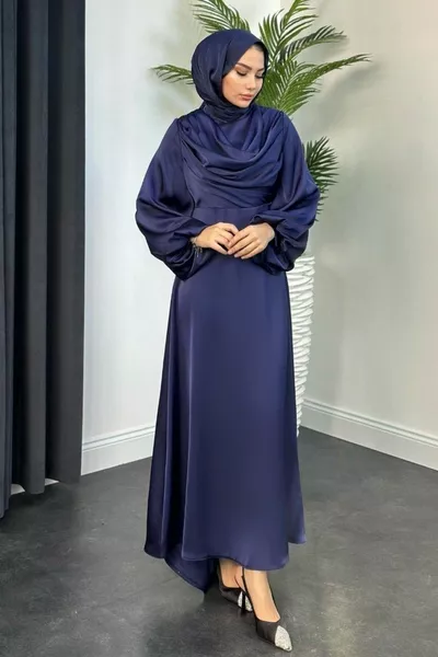 Сатенена вечерна рокля Degaje Navy Blue