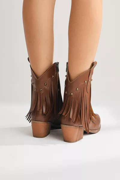 ليلبيث تان شرابة أساسية أحذية غربية مفصلة