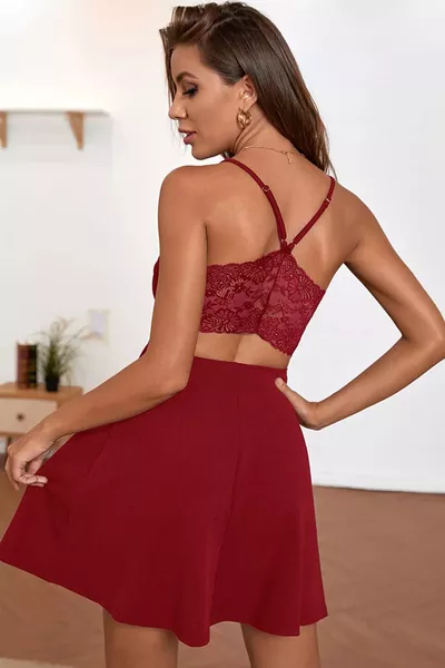 Damen Spitzen-Nachtwäsche-Set in Bordo mit Rücken-Ausschnitt