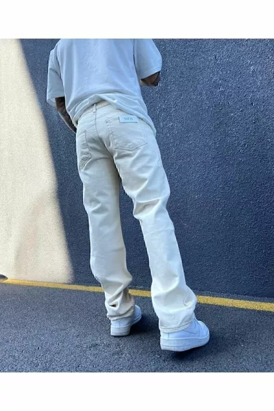 بنطلون جينز واسع الساق مريح