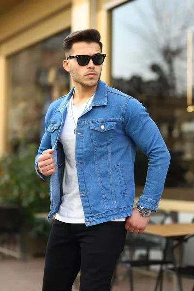 جاكيت جينز رجالي بقصة ضيقة