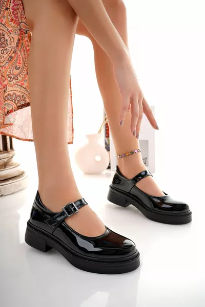 Talon rembourré Cuir verni noir Chaussures femme