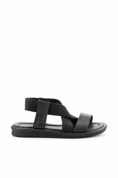 صنادل نسائية سوداء 