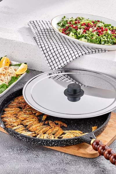 Poêle à poisson en granit moulé  cm