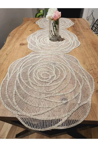 Покривка за маса с дантела, луксозен бежов цвят с златист брокат (СЛАДКО КАФЕ) см