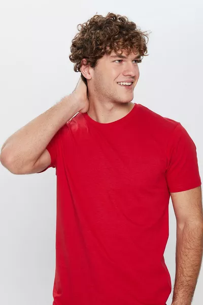 Unisex Slim Fit Dar Kesim % Pamuk Yumuşak Dokulu Kırmızı Bisiklet Yaka Tişört