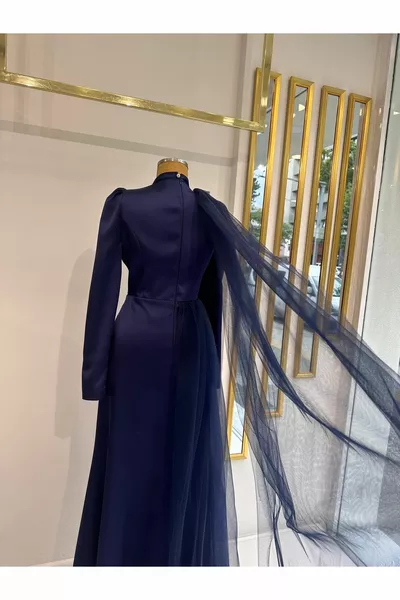 КРУЖЕВНЫЕ ВЕЧЕРНИЕ ПЛАТЬЯ