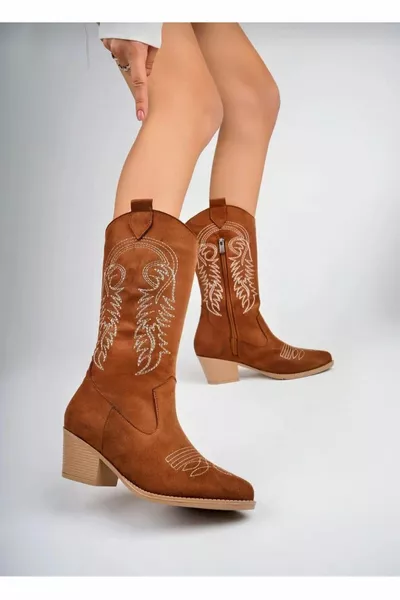 المرأة رعاة البقر الأحذية من جلد الغزال مطرزة