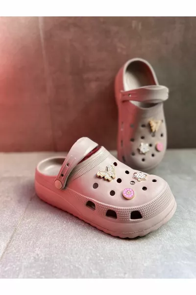 Pantofole con pietre