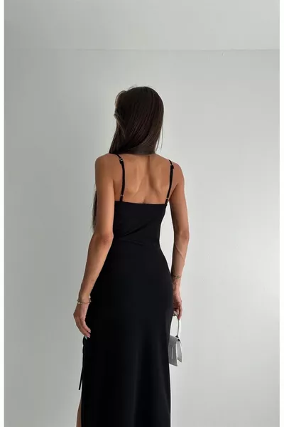 Robe fendue décolleté dégâché en micro tissu