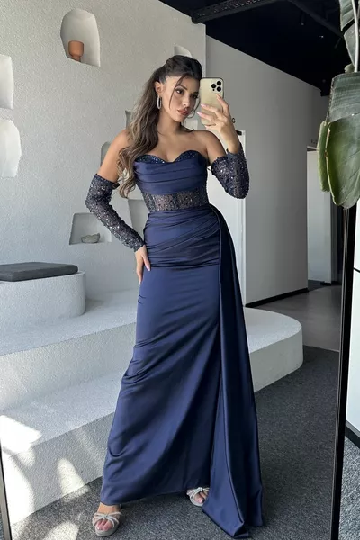 شفافة وأكمام التفاصيل المطرزة أنيقة الساتان تصميم مساء اللباس